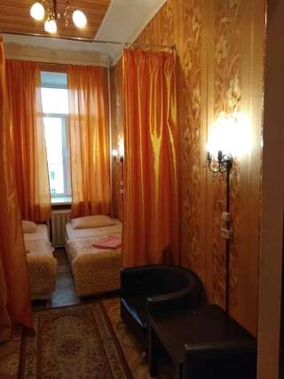 Мини-отель Дворянское Гнездо на Сухаревке  Москва Номер Твин с общей ванной комнатой-2