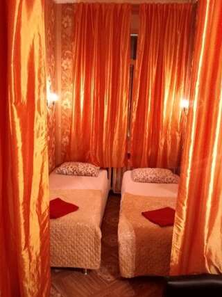 Мини-отель Дворянское Гнездо на Сухаревке  Москва Номер Твин с общей ванной комнатой-1